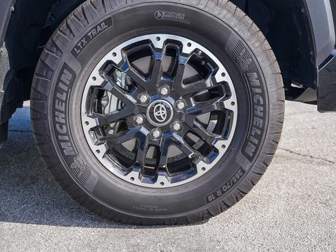 New 2025 Toyota Tundra SR5 image 12