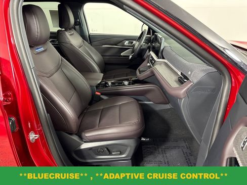 New 2026 Ford Explorer Platinum image 8