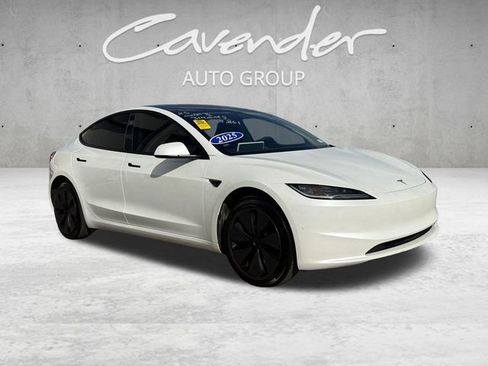 Used 2025 Tesla Model 3 RWD image 2