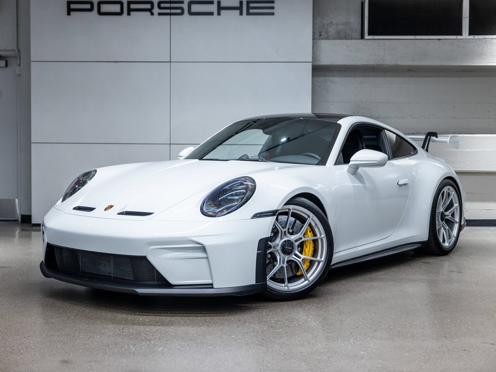 Certified 2026 Porsche 911 GT3 RWD image 1
