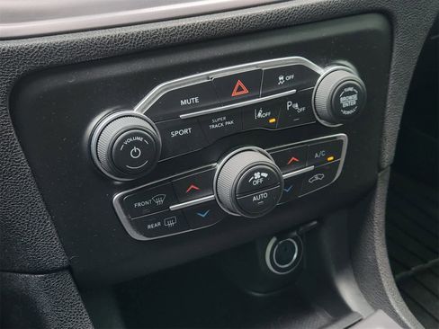 Used 2023 Dodge Charger R/T w/ Blacktop Package image 18