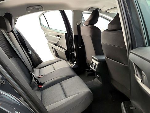 Used 2025 Toyota Camry LE image 18