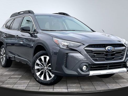 Certified 2025 Subaru Outback Limited image 10