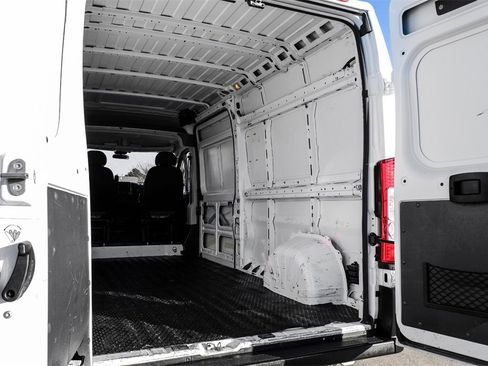 Used 2021 RAM ProMaster 2500 w/ Convenience Group image 48