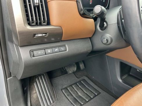 Certified 2024 Nissan Pathfinder Platinum w/ Cargo Package FWD image 33