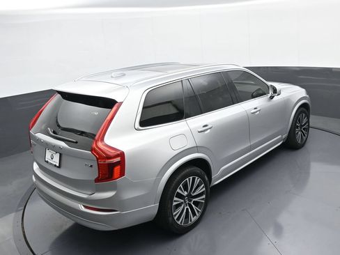 Used 2022 Volvo XC90 T6 Momentum w/ Advanced Package AWD/4WD image 36