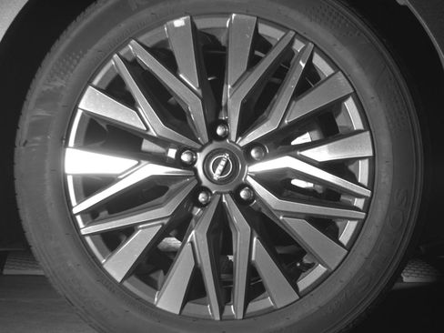 Used 2025 Nissan Altima 2.5 SV image 13