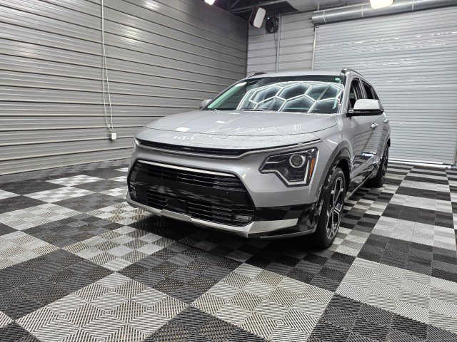 Used 2025 Kia Niro EX Touring FWD image 43