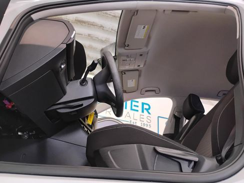 Used 2023 Volkswagen Jetta S FWD image 12