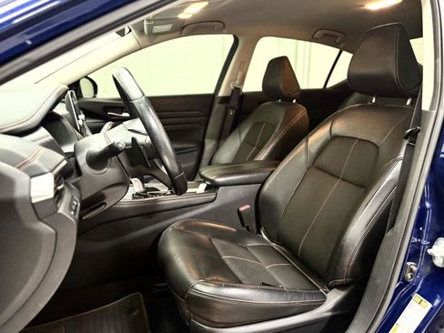 Used 2019 Nissan Altima 2.5 SR FWD image 13