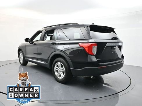 Used 2022 Ford Explorer XLT image 6