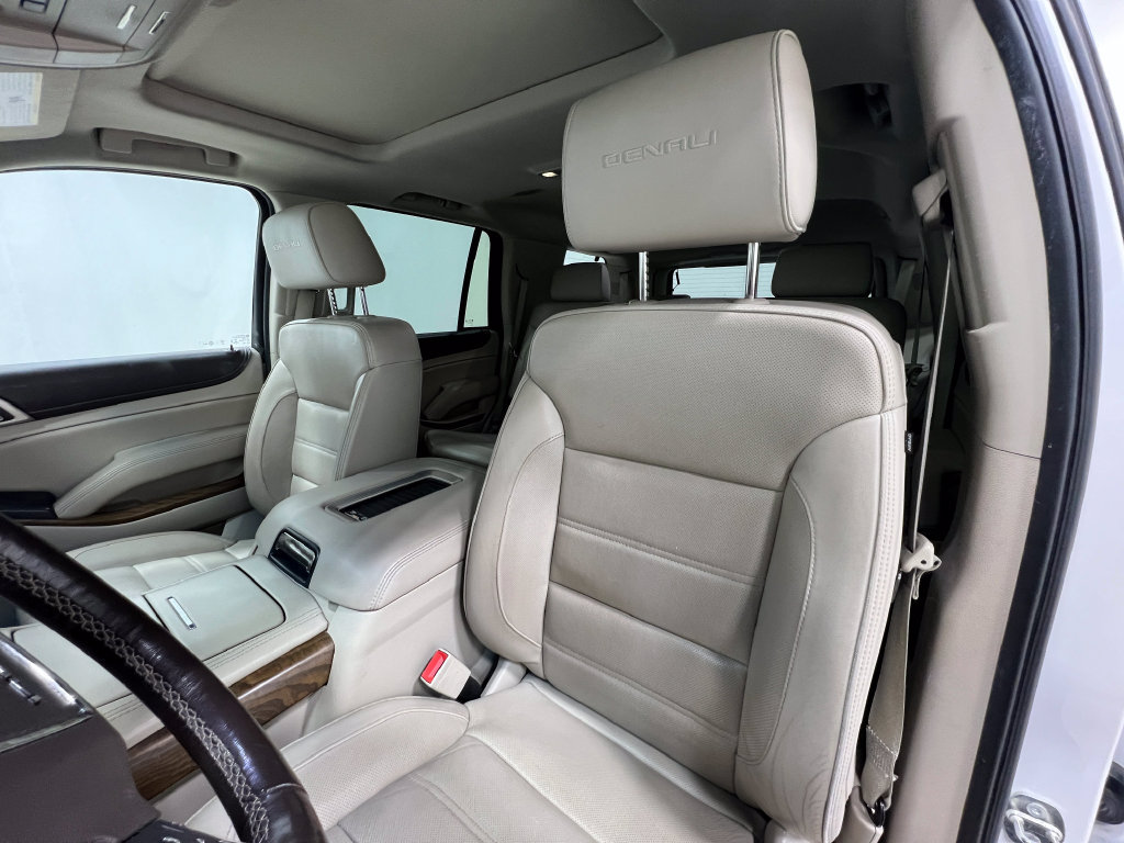 Used 2018 GMC Yukon Denali AWD/4WD image 14