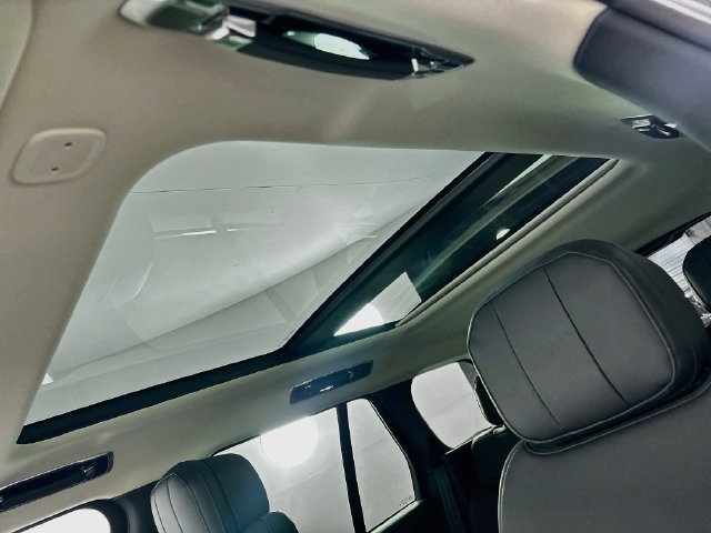 New 2027 Land Rover Range Rover SE AWD/4WD image 14