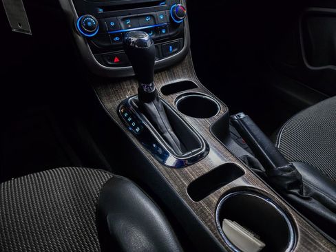 Used 2015 Chevrolet Malibu LT w/ Power Convenience Package image 30