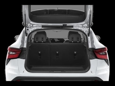 Used 2026 Chevrolet Trax LT w/ Driver Confidence Package image 86