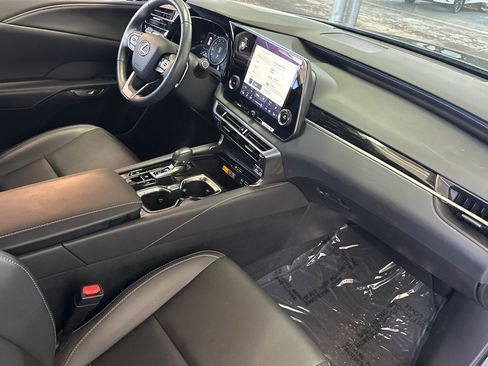 Certified 2024 Lexus RX 350 FWD w/ Technology Package image 34
