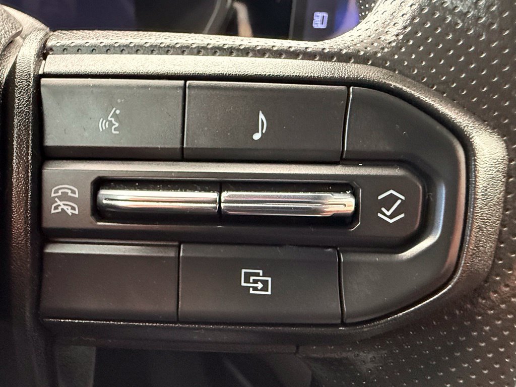 Used 2024 Chevrolet Colorado Trail Boss AWD/4WD image 34