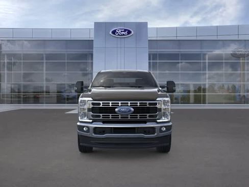 New 2026 Ford F250 XLT AWD/4WD image 3