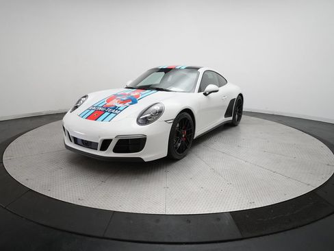 Used 2019 Porsche 911 Carrera GTS RWD image 1