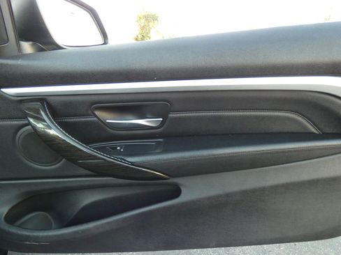 Used 2018 BMW 430i Convertible image 32