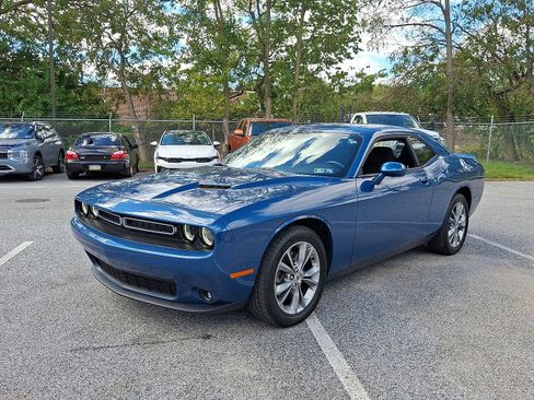 Certified 2020 Dodge Challenger SXT w/ Cold Weather Group image 4