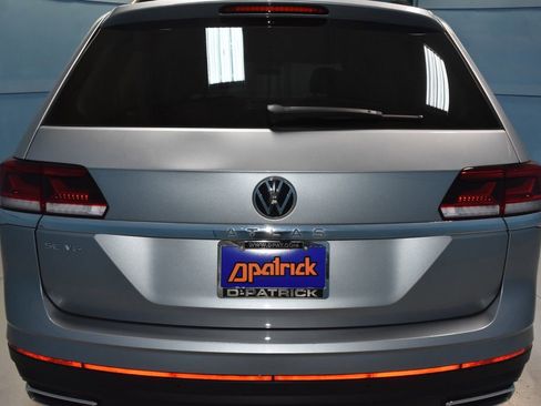 Used 2023 Volkswagen Atlas SE image 27