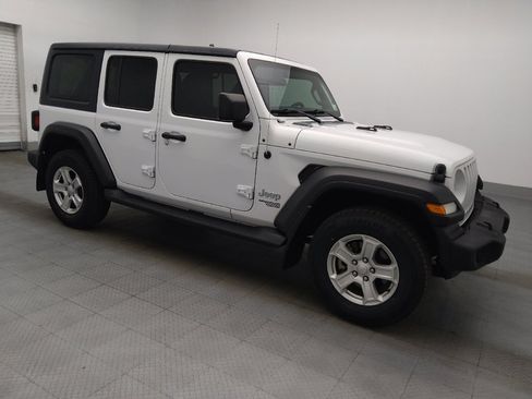 Used 2018 Jeep Wrangler Unlimited Sport S AWD/4WD image 11
