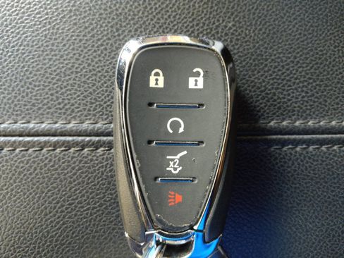 Used 2019 Chevrolet Equinox Premier AWD/4WD image 32