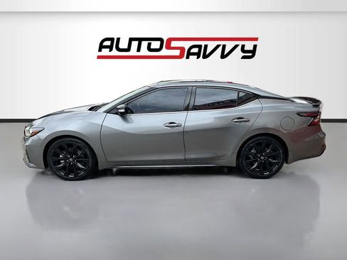 Used 2023 Nissan Maxima SR w/ Sport Mat Group FWD image 4
