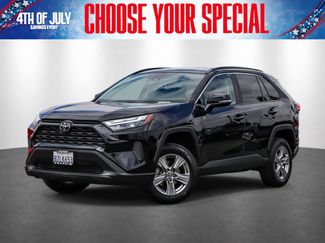 Used 2022 Toyota RAV4 XLE w/ Carpet Mat Package (TMS) AWD/4WD video 1