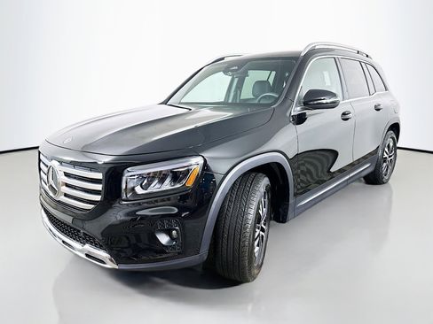 New 2026 Mercedes-Benz GLB 250 4MATIC image 3