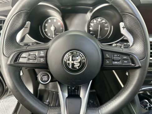 Used 2023 Alfa Romeo Stelvio Veloce AWD/4WD image 22
