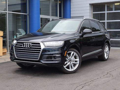 Used 2017 Audi Q7 3.0T Prestige AWD/4WD image 1