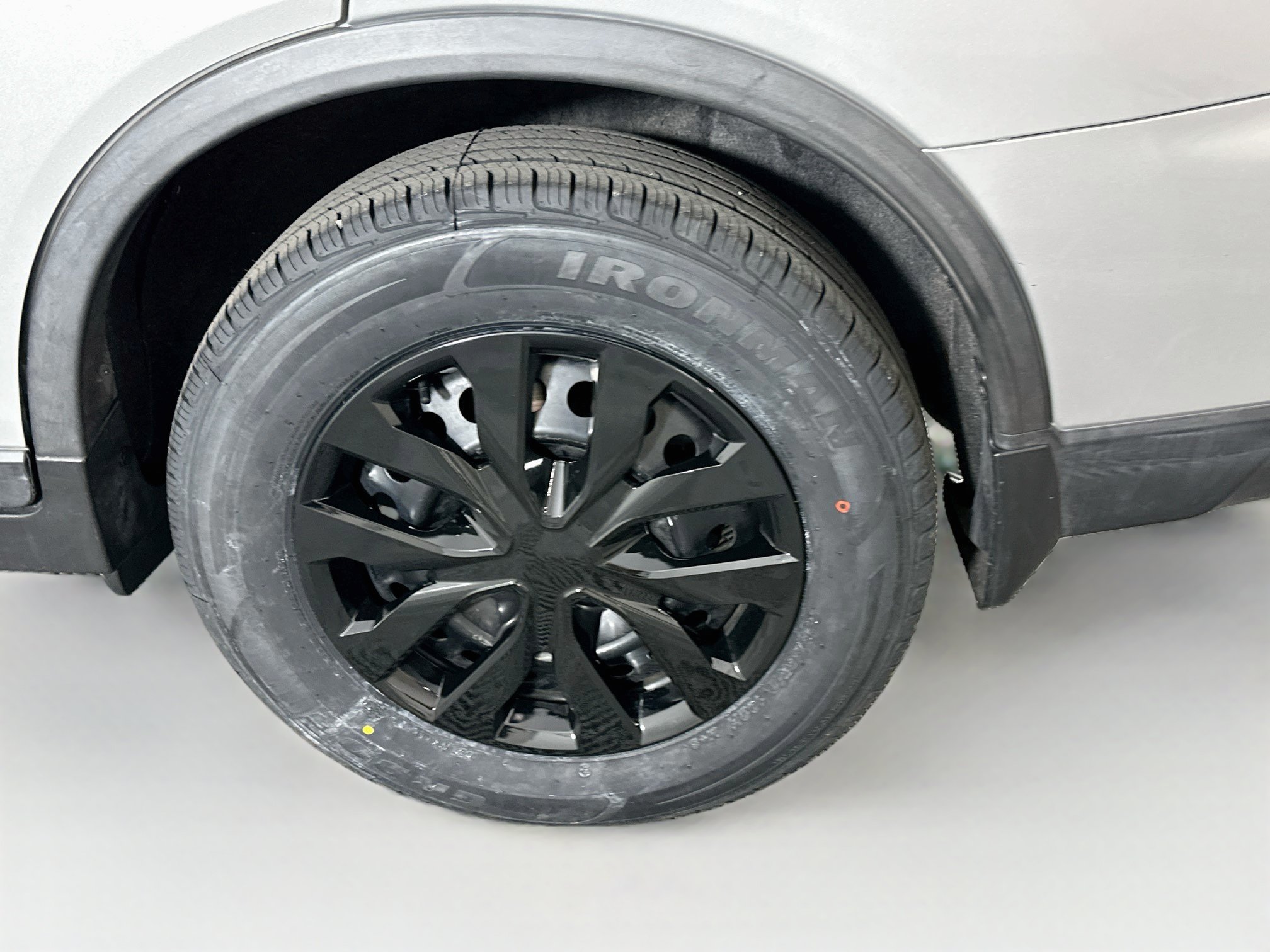Used 2020 Nissan Rogue S FWD image 11