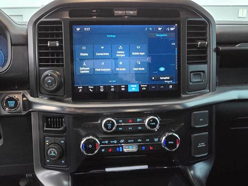 Used 2025 Ford F150 Lariat w/ Equipment Group 501A Mid image 15