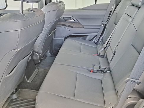 Used 2024 Lexus GX 550 image 28