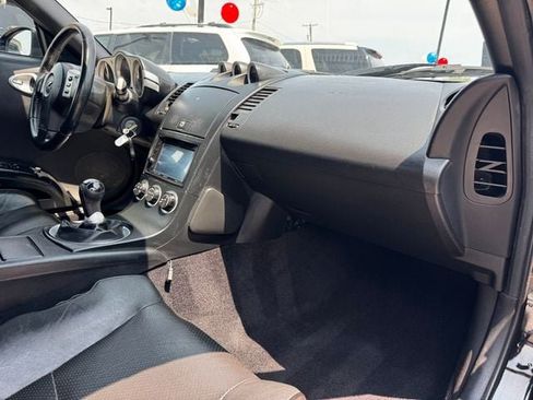Used 2004 Nissan 350Z Touring RWD image 14