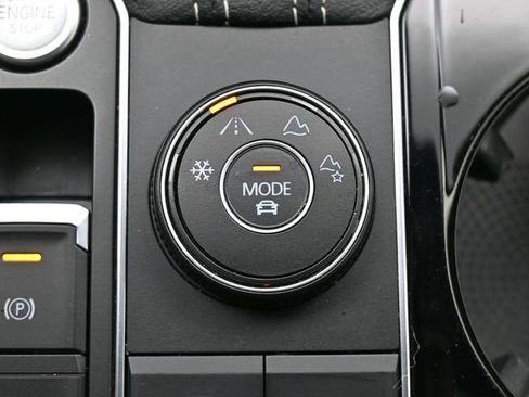 Used 2022 Volkswagen Atlas SE image 26