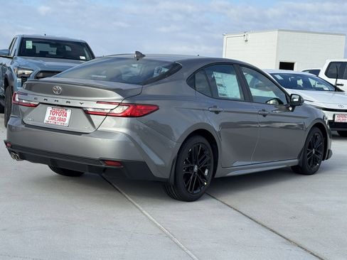 New 2026 Toyota Camry SE image 13