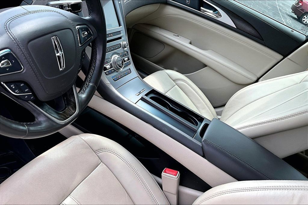 Used 2017 Lincoln MKZ Reserve w/ Climate Package AWD/4WD image 14