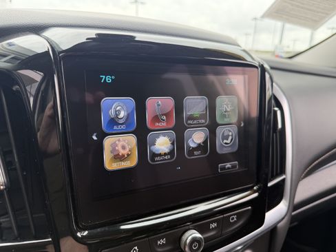 Used 2019 Chevrolet Traverse RS w/ LPO, Floor Liner Package FWD image 42
