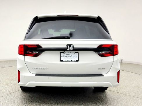 Used 2026 Honda Odyssey Elite image 6