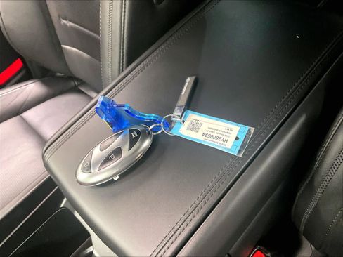 Used 2025 Hyundai Santa Fe Calligraphy image 30