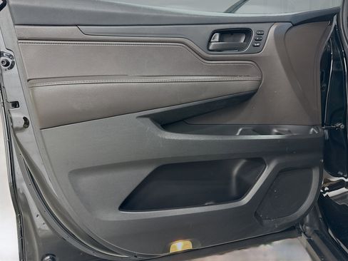 Used 2018 Honda Odyssey EX-L image 19