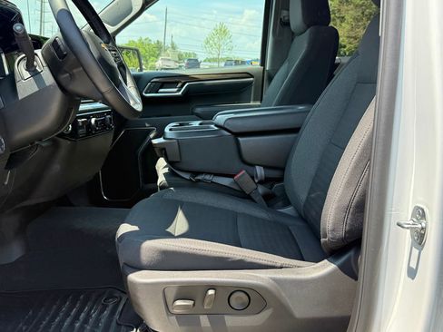 Certified 2026 Chevrolet Silverado 1500 LT AWD/4WD image 18