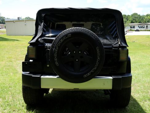 Used 2013 Jeep Wrangler Sport image 24