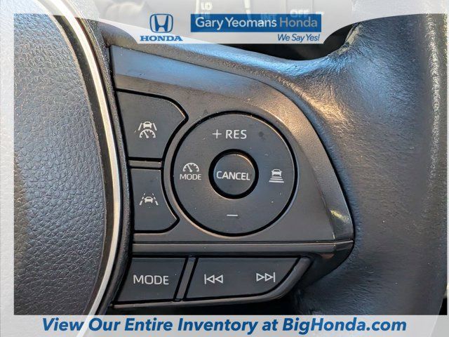 Used 2023 Toyota Corolla Cross LE AWD/4WD image 25