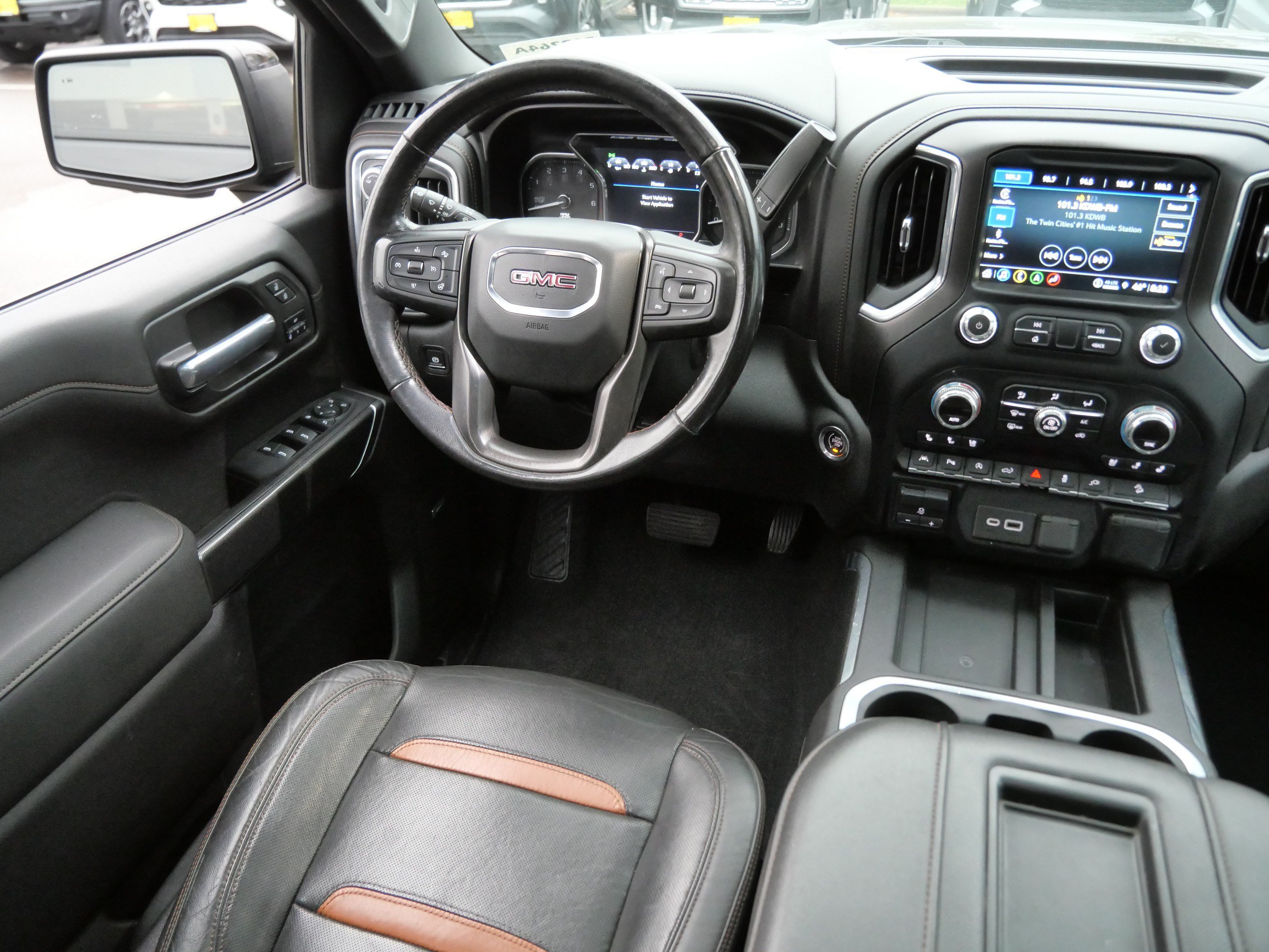 Used 2021 GMC Sierra 1500 AT4 w/ AT4 Premium Package AWD/4WD image 9