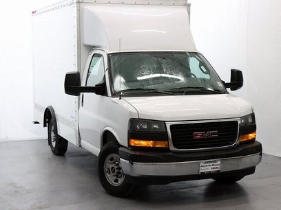 New 2024 GMC Savana 3500 w/ Power Convenience Package