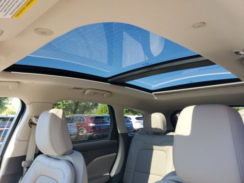 Used 2023 Lincoln Corsair Reserve w/ Equipment Group 201A image 11